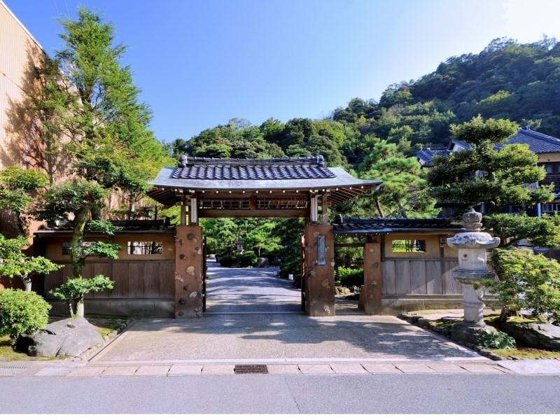 Yutouya Ryokan Toyooka  Bagian luar foto