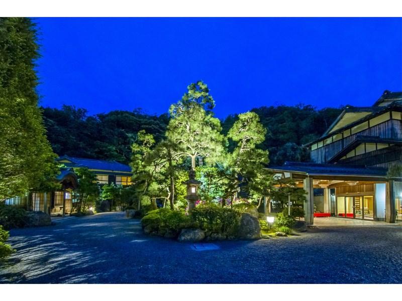 Yutouya Ryokan Toyooka  Bagian luar foto