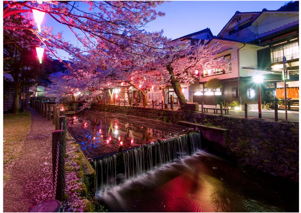 Yutouya Ryokan Toyooka  Bagian luar foto