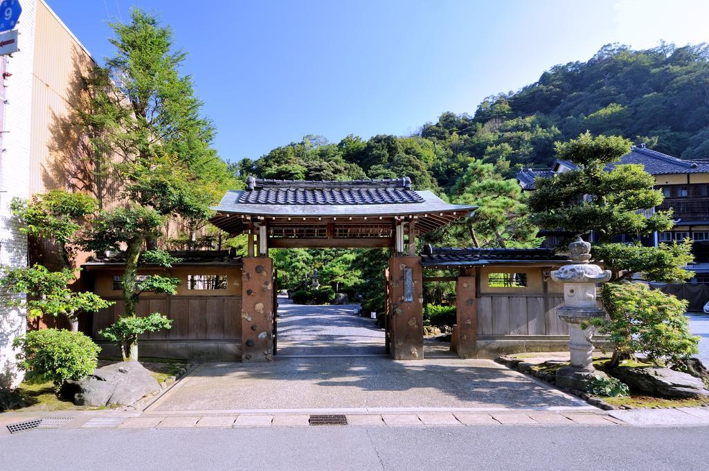 Yutouya Ryokan Toyooka  Bagian luar foto
