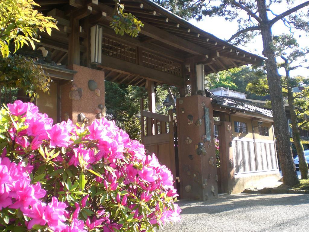 Yutouya Ryokan Toyooka  Bagian luar foto