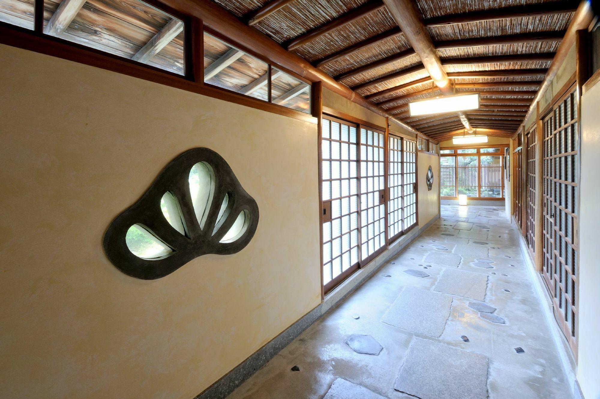 Yutouya Ryokan Toyooka  Bagian luar foto